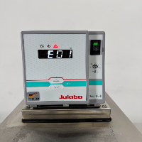 Julabo F-25 Chiller image 2